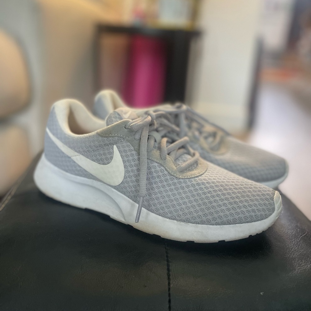 Nike Womens Tanjun Gray Running Shoes Sneakers